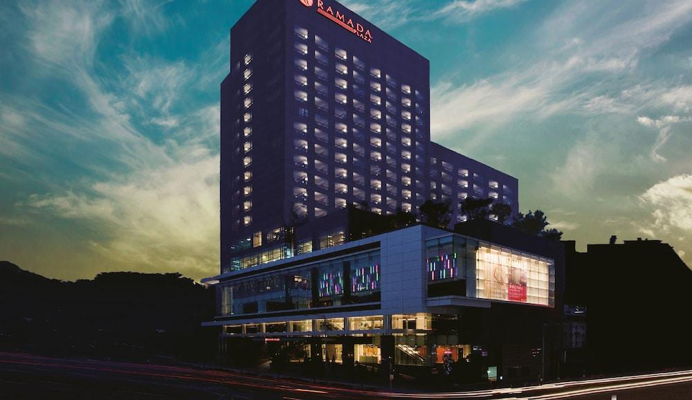 Ramada Plaza By Wyndham Suwon Hotel Kültér fotó