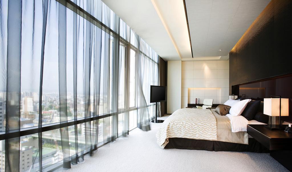 Ramada Plaza By Wyndham Suwon Hotel Kültér fotó