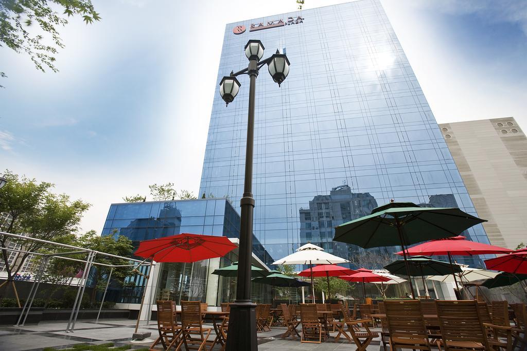 Ramada Plaza By Wyndham Suwon Hotel Kültér fotó
